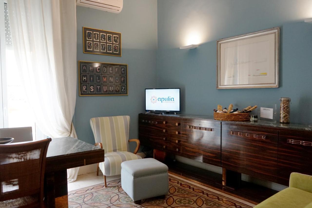 Appartamento Di Fronte Al Mare By Apulia Accommodation Bari Exterior foto