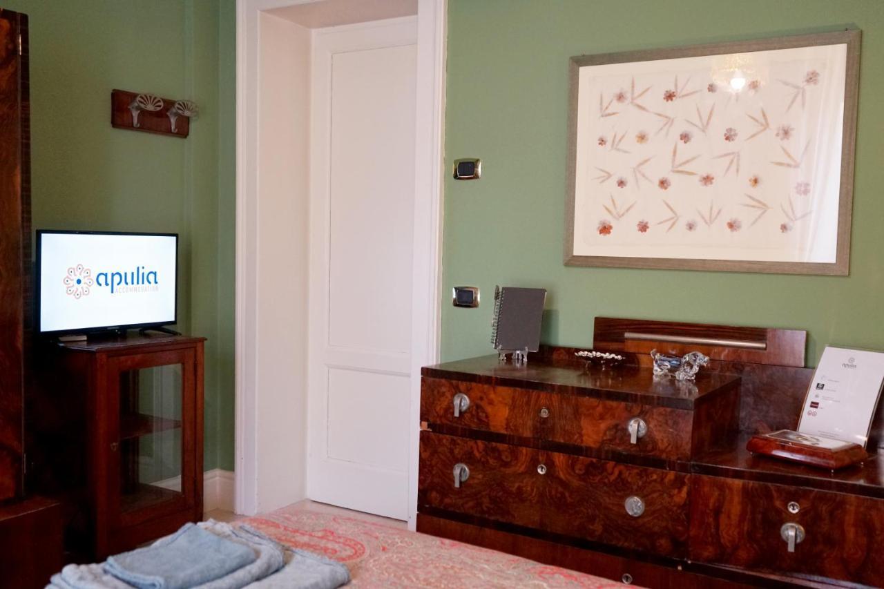 Appartamento Di Fronte Al Mare By Apulia Accommodation Bari Exterior foto